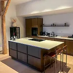 Marina Luxe - Two Bedrooms, High-end, Iconic Location & Private Parking Apartmán