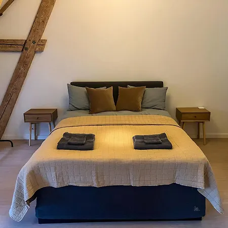 Marina Luxe - Two Bedrooms, High-end, Iconic Location & Private Parking