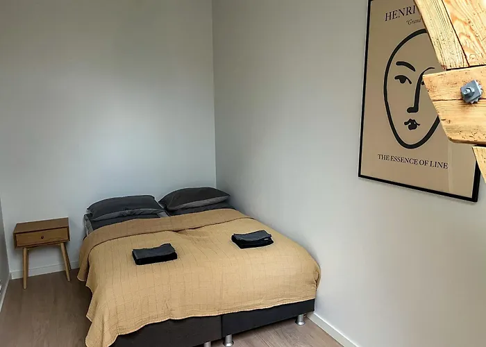 Marina Luxe - Two Bedrooms, High-end, Iconic Location & Private Parking Апартаменты *